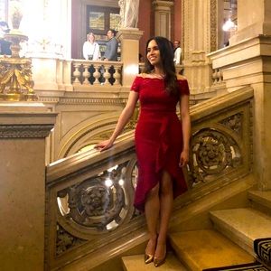 Red lace dress from Le Chateau size S (small)